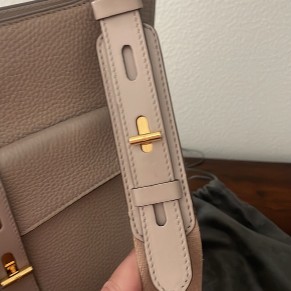 Tom Ford crossbody - Picture 9 of 16